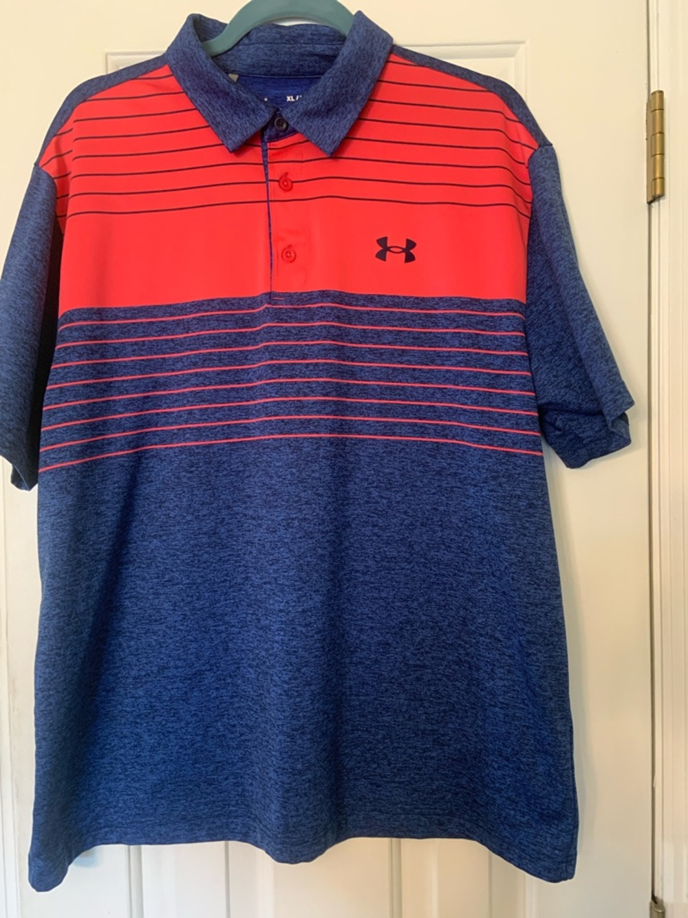 Under Armour XL Golf Mens Pinkish Coral and Navy Striped Performance Polo Shirt